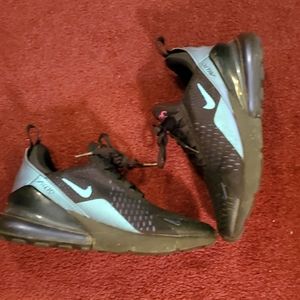Nike 270
